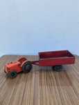 Traktor zabawka metalowa PRL