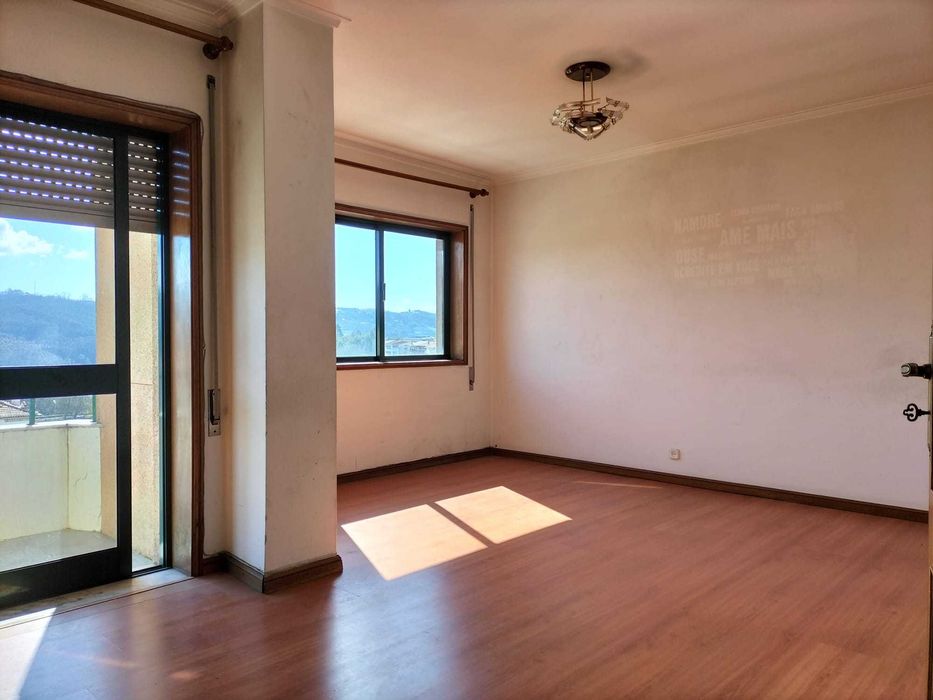 +/- 20m2 de Laminado (Cerejeira) em Ótimo Estado