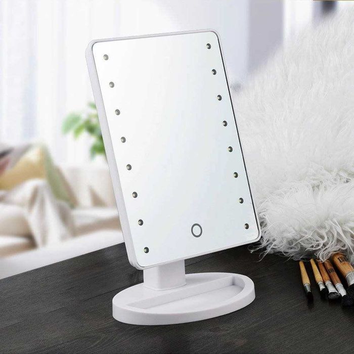 Lusterko świecące kosmetyczne