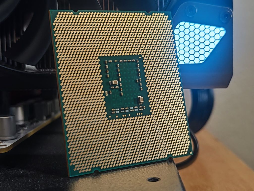 CPU Intel Xeon 2680V3 12/24