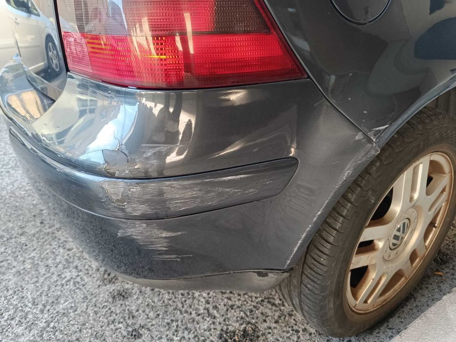 VW Golf  4 - 1.4 gasolina em excelente estado motor