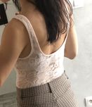 Body Bershka- pudrowy róż- koronkowy tył