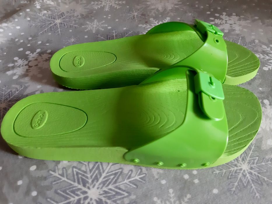 Шльопки жіночі літні