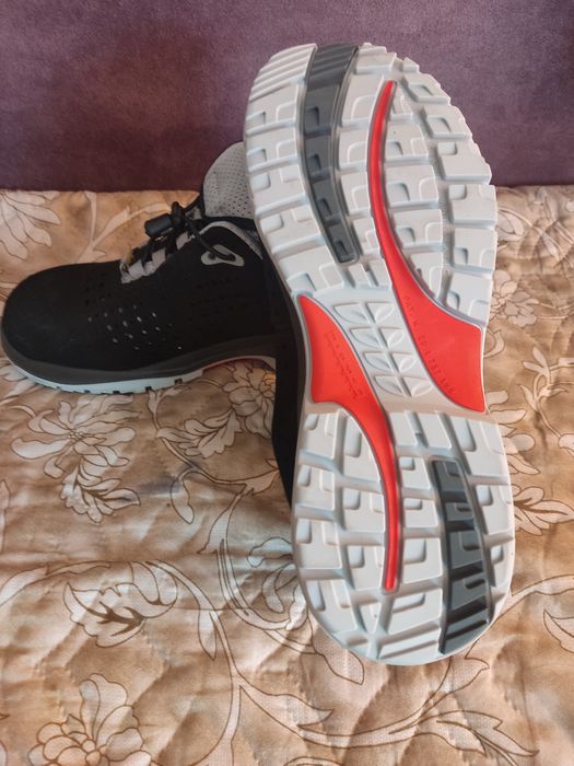 Робоче взуття,продам.