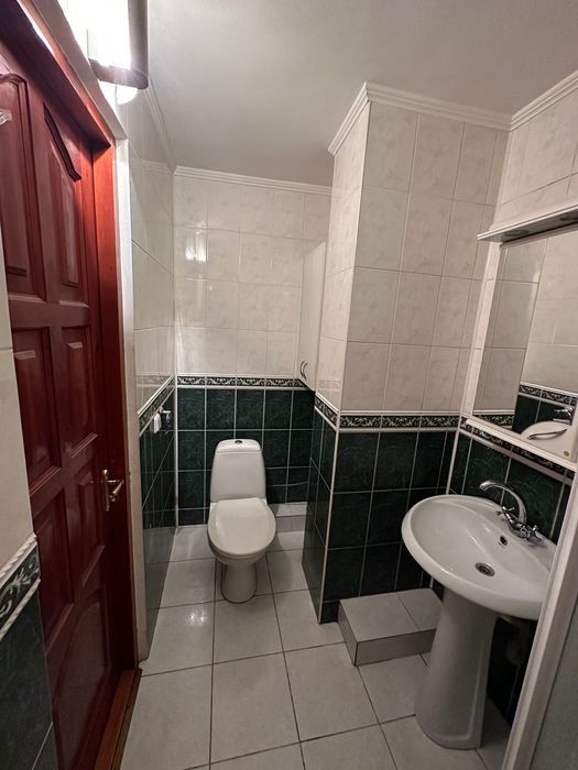 Продам душову кабіну, мийку, кран, унітаз