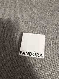 Małe pudełko na biżuterie Pandora