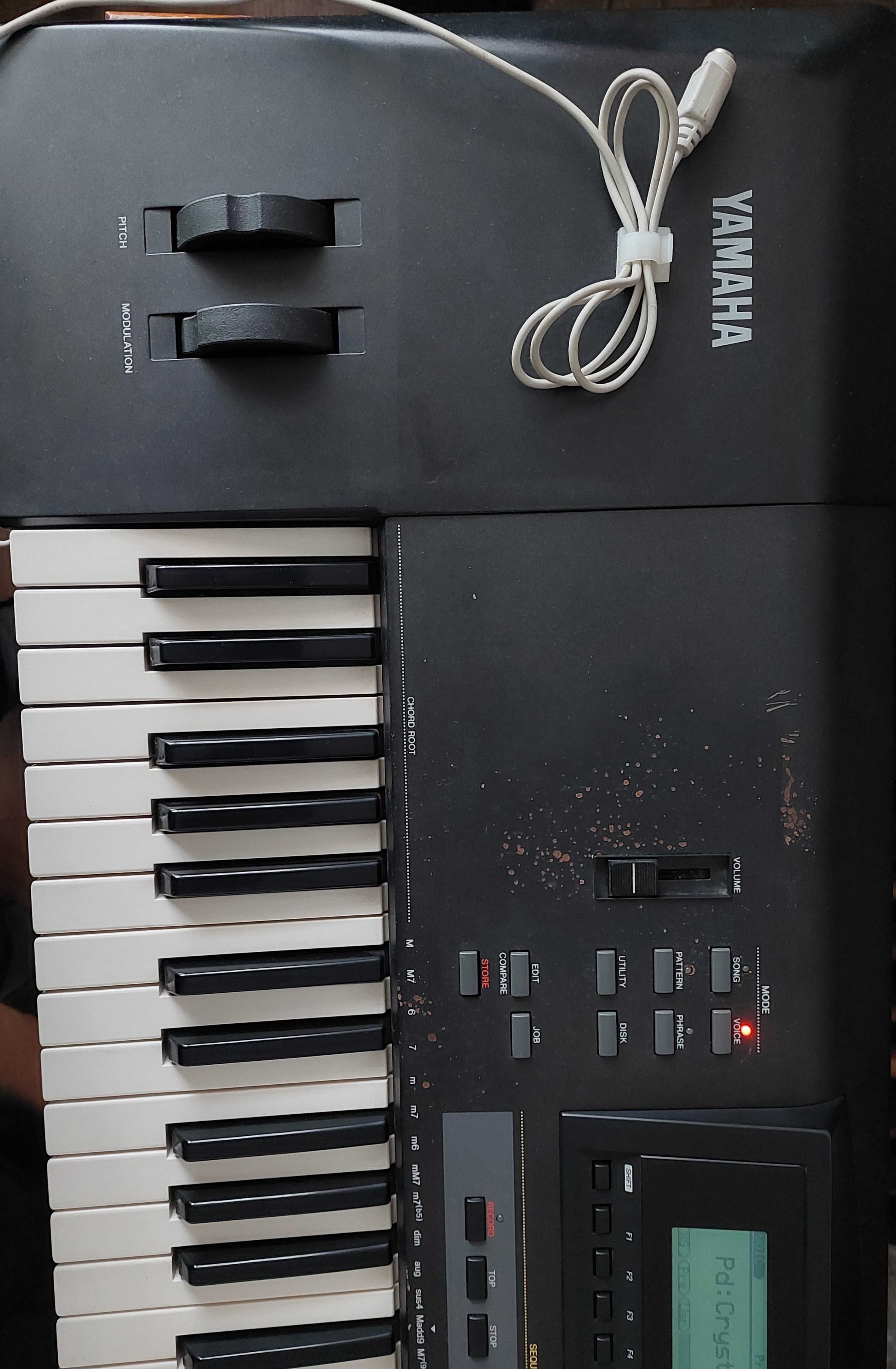 Yamaha QS300 syntezator