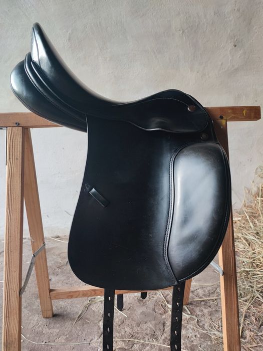 Siodło ujeżdżeniowe Prestige Lucky Dressage 16 cali łęk 33