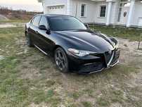 Alfa Romeo Giulia Giulia Sport RWD 2.0L 280 KM