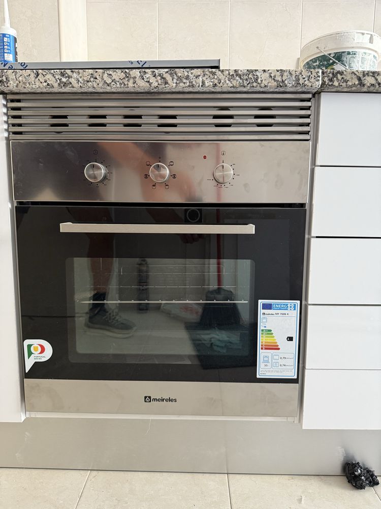 Arrendo T2 remodelado - Anjos
