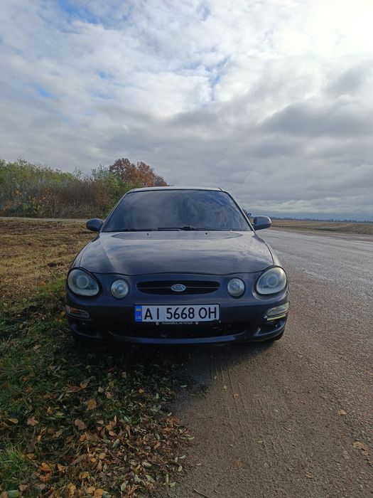 Shuma I в кузові ліфтбек, 2000 року випуску