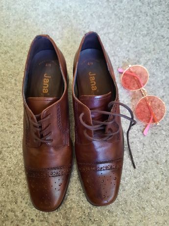 Женские туфли броги,коричневого цвета  37 размера.Производитель Jana.
