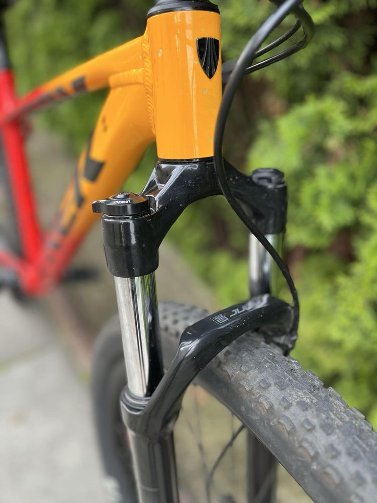TREK merlin 7 29” Rockshox