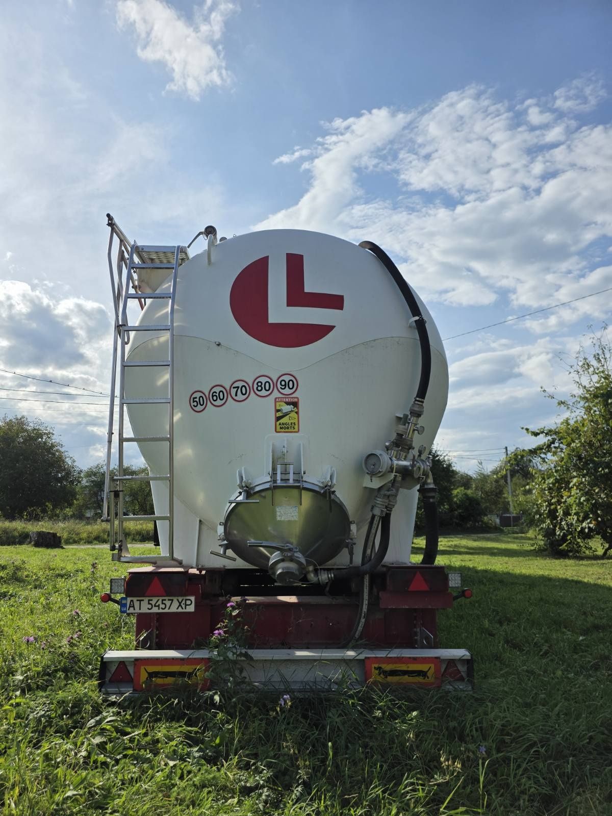 Продам бочку-силос-самоскид для всіх видів сипучих, Feldbindеr 2001 р