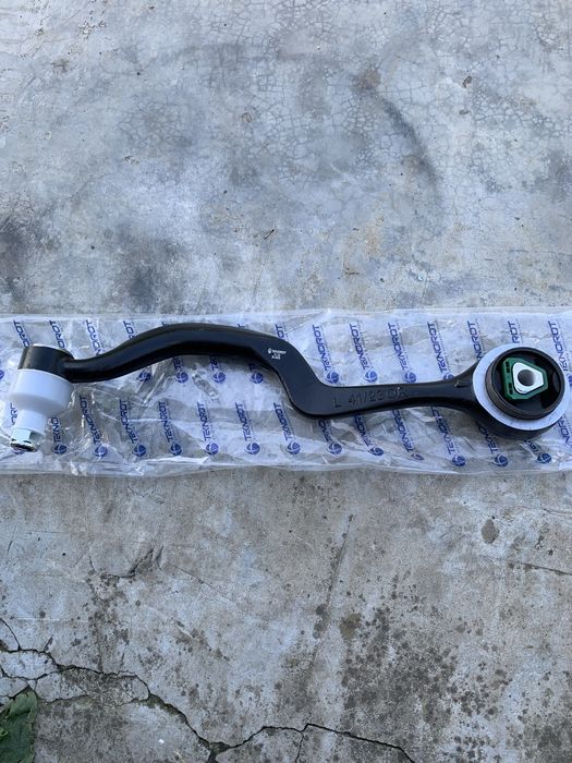 Передние верхние рычаги BMW E34