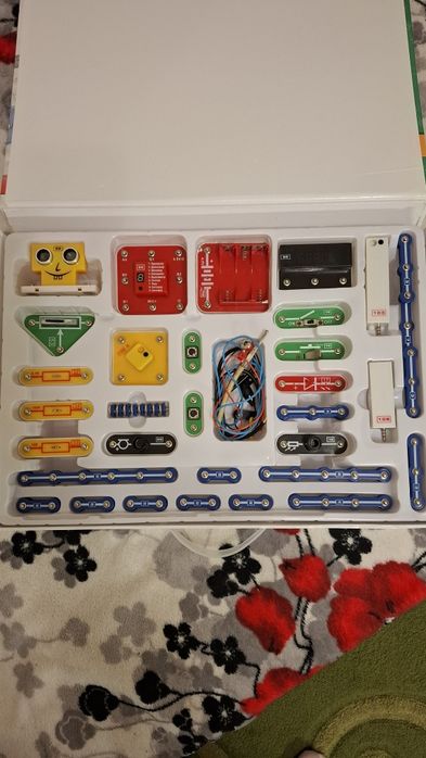 Електронний конструктор Znatok (STEM)