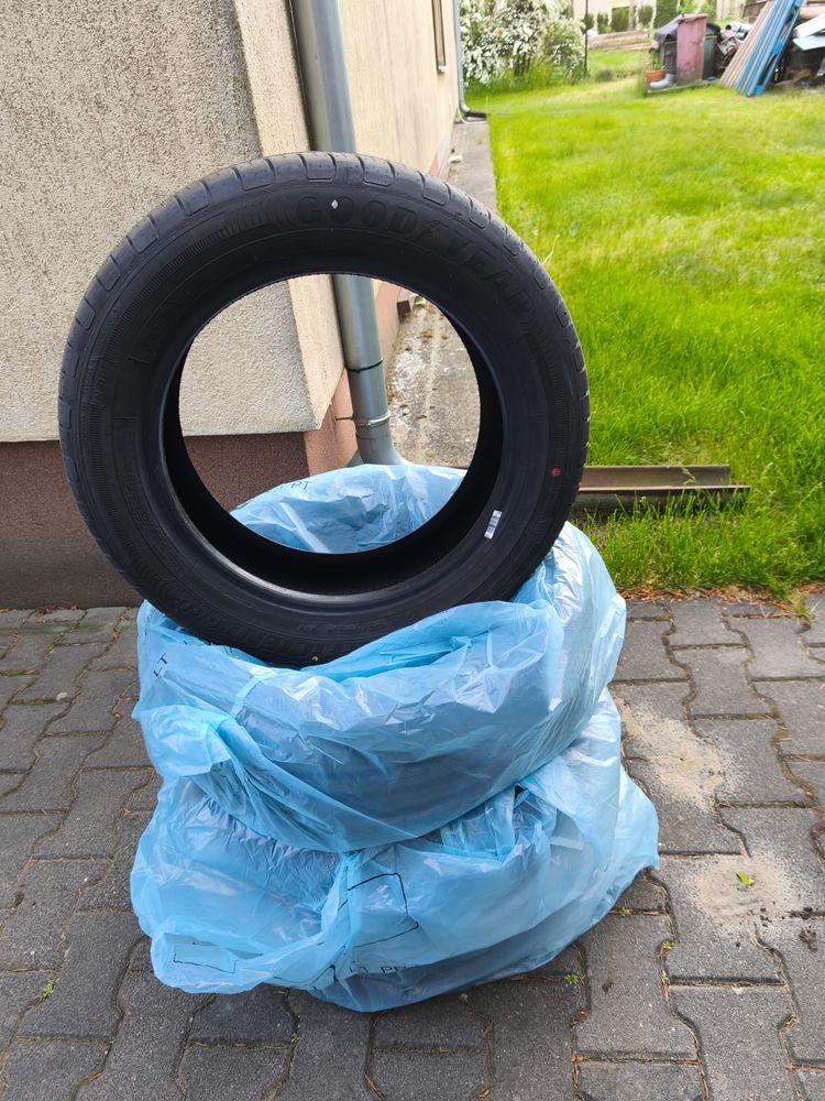 GOODYEAR
Opona letnia Efficientgrip Performance 2 205/55R16 91V
