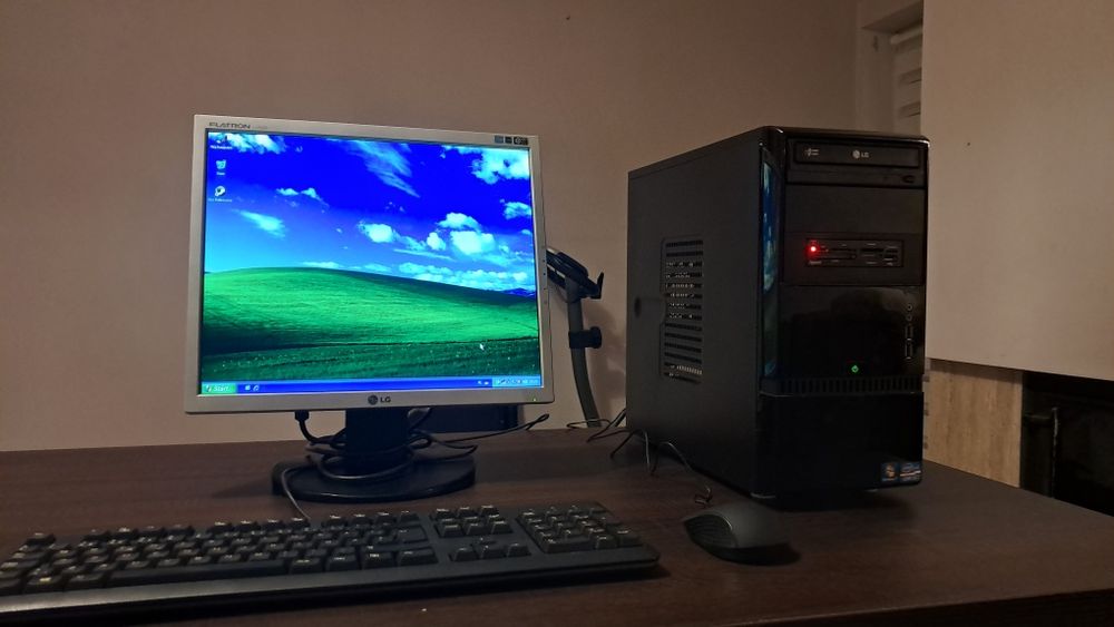 Retro Zestaw do Gier Retro WinXP/SSD/2x3.1GHz/GT9500/4GB/Monitor LG