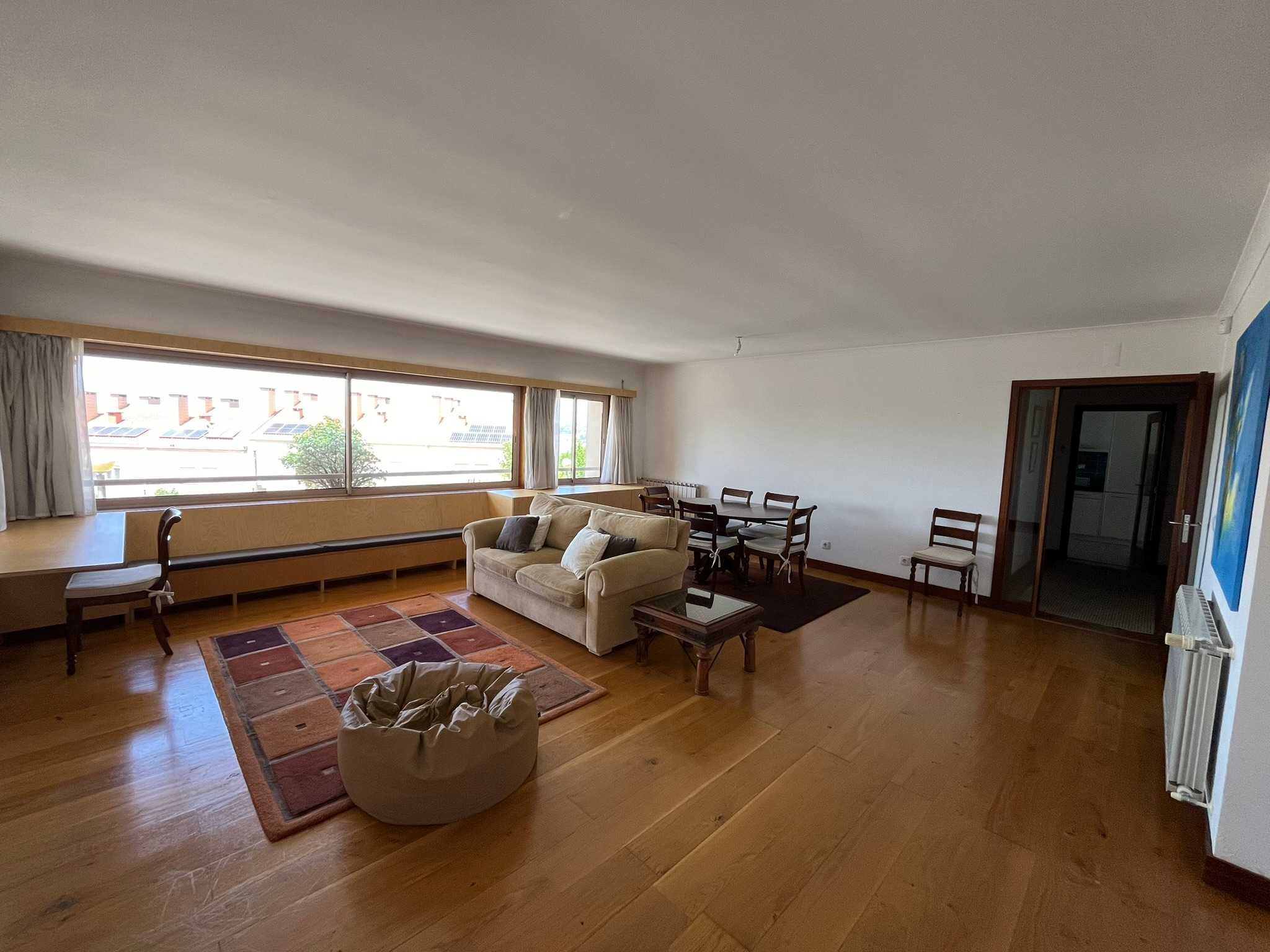 Arrenda-se T4 com garagem na Quinta da Romeira - Coimbra
