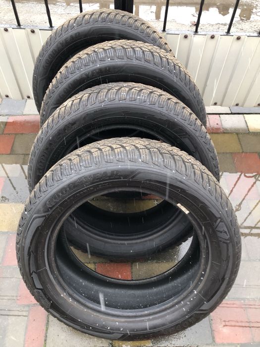 205/55 R16 goodyear зимові
