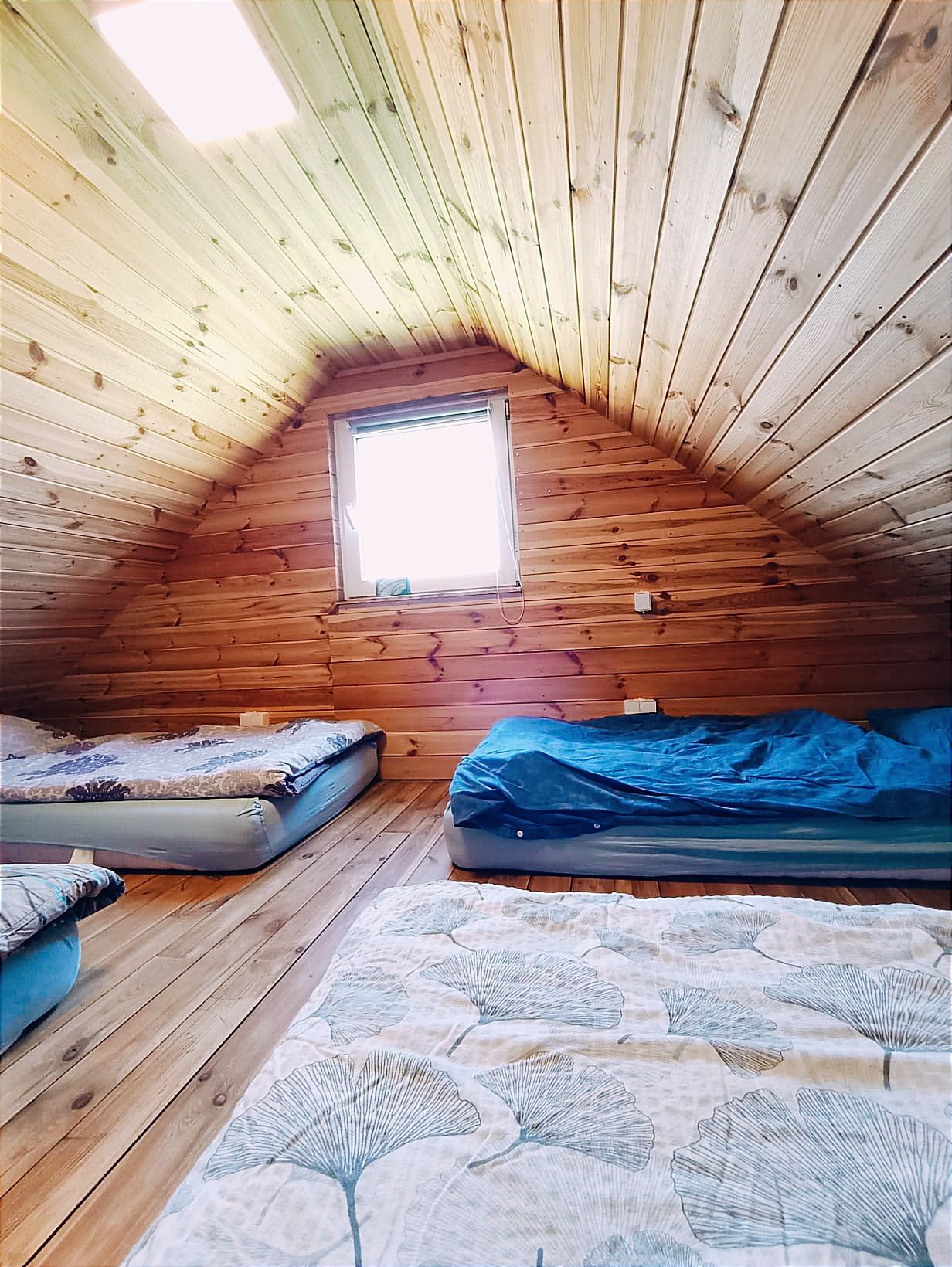 Domek całoroczny drewniany. Sauna, jacuzzi, ognisko.