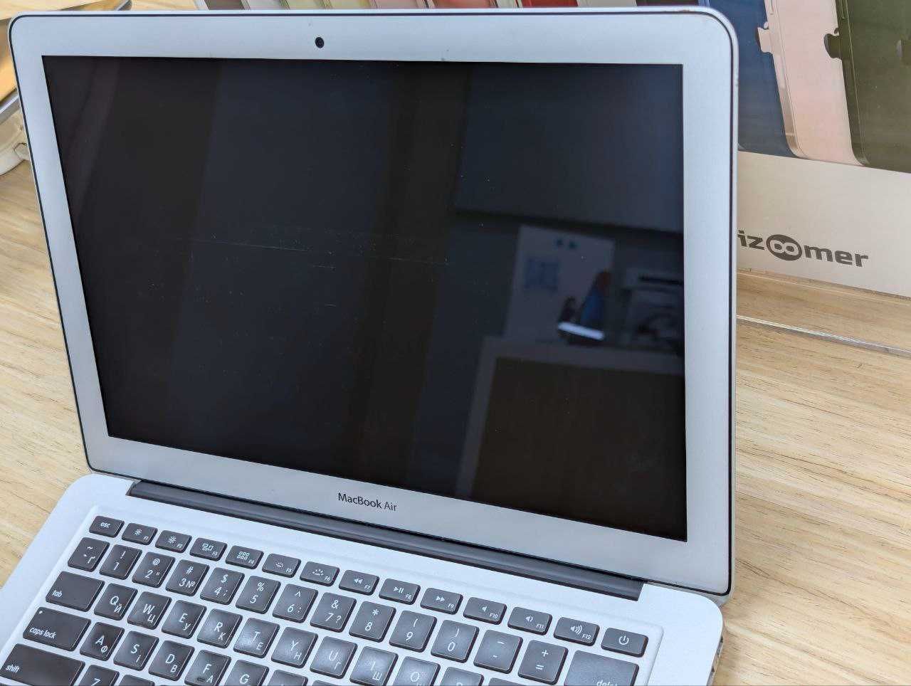 /7915/ MacBook Air 13" 2015 I7-5650U 2.2GHz 8GB RAM 512GB SSD Z0UU3