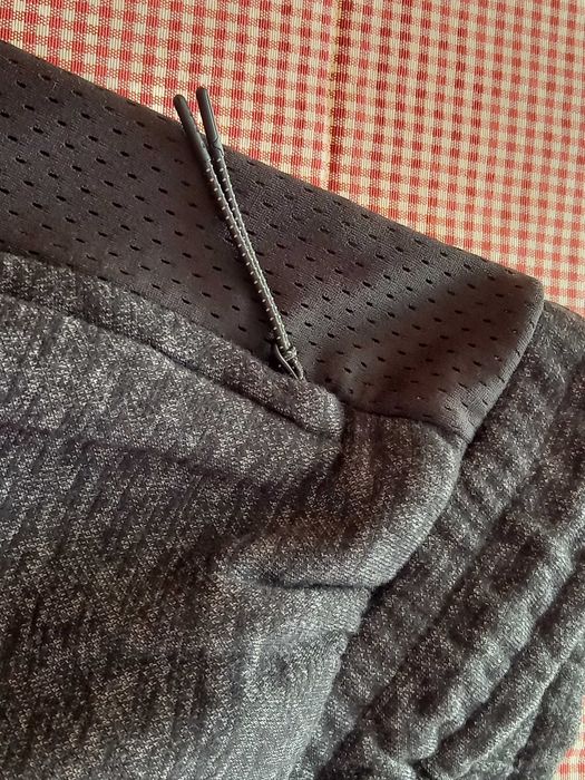 (NOVO, PORTES GRÁTIS) Calças Jogger de Malha Premium em Cinzento