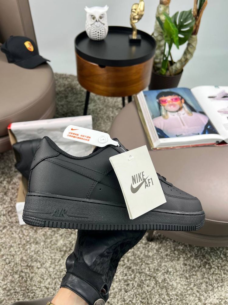 Чоловічі кросівки найк аір форс Nike Air Force 1 Low All Black [41-45]
