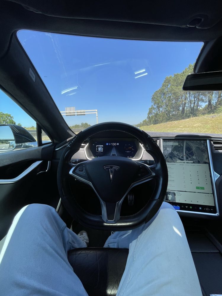 Tesla model s P85D