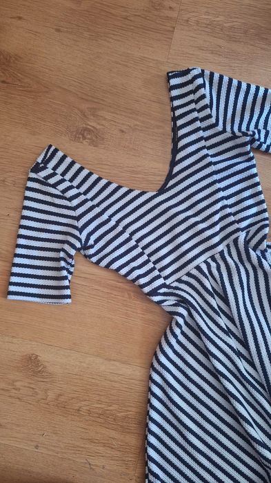 Krótka sukienka letnia