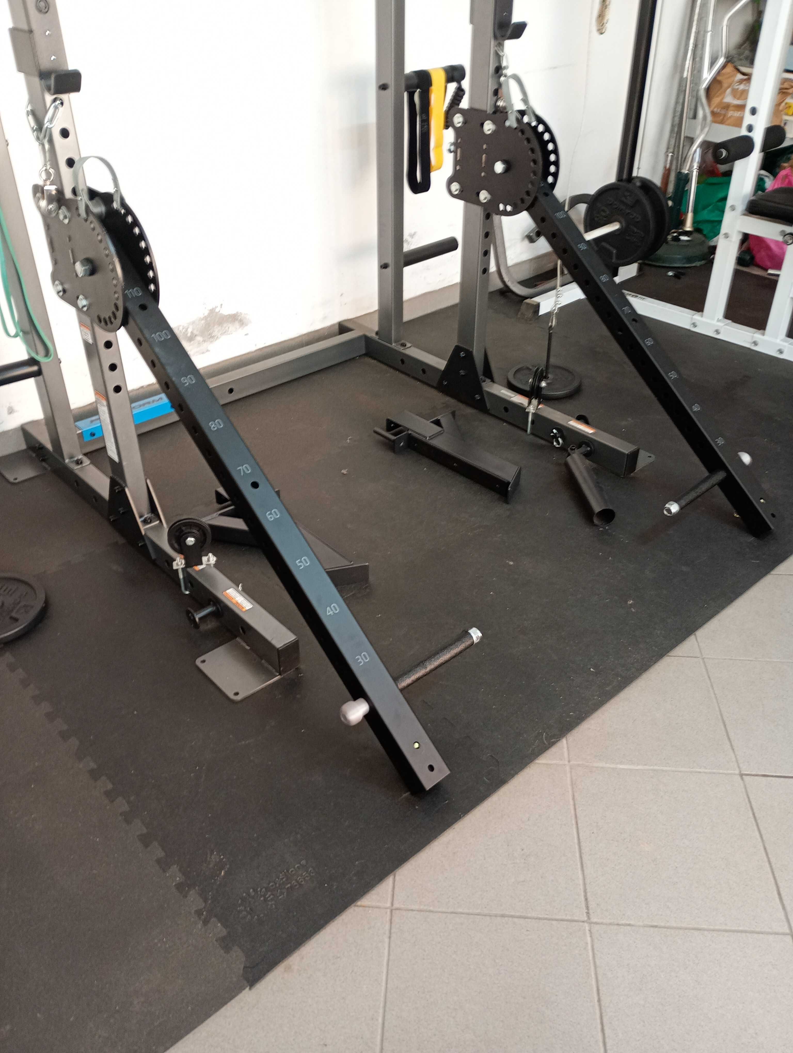 Vendo ou troco Power Rack de musculação com braços articulados *NOVO*