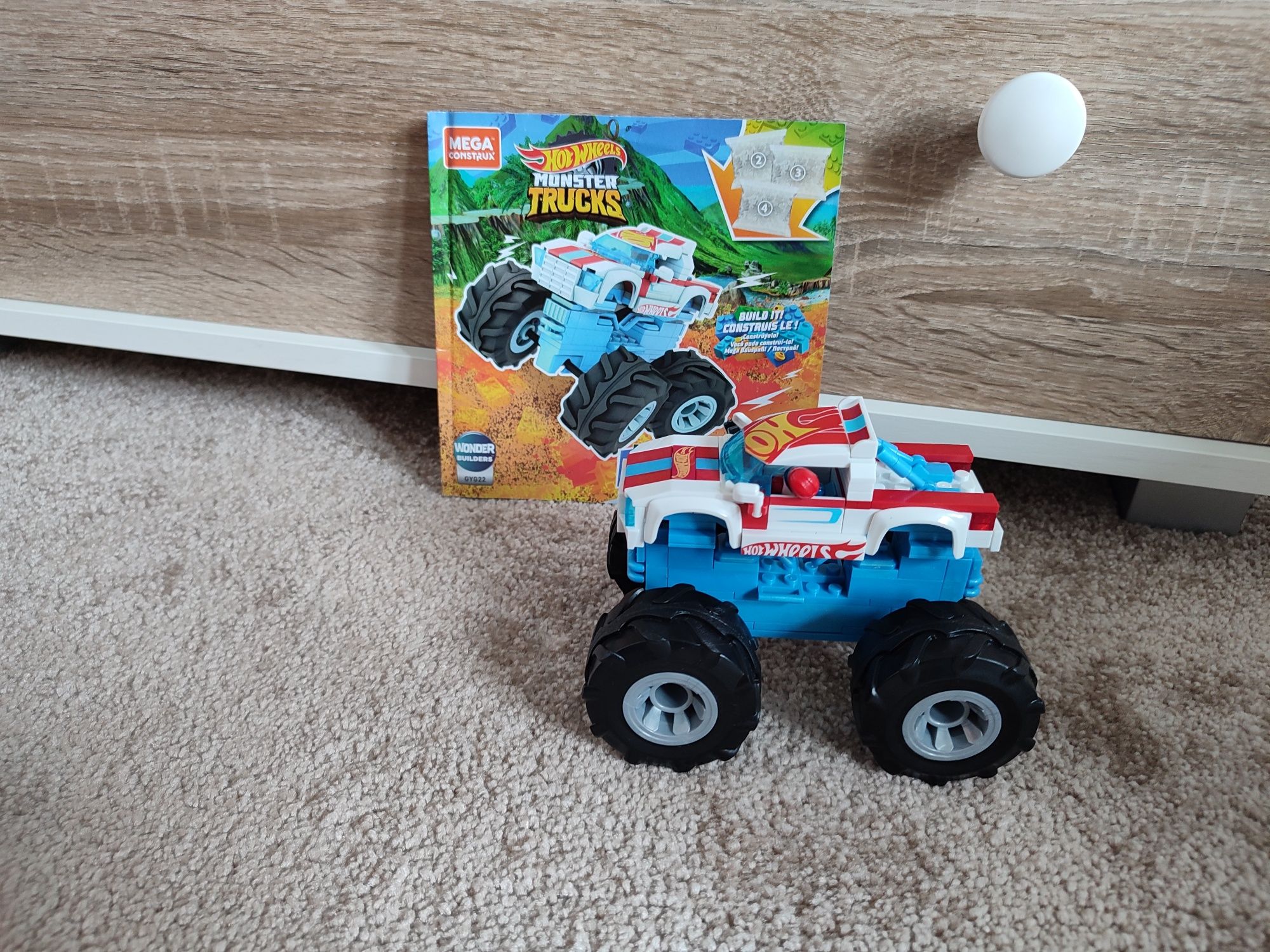 Hotwheels monster truck autko