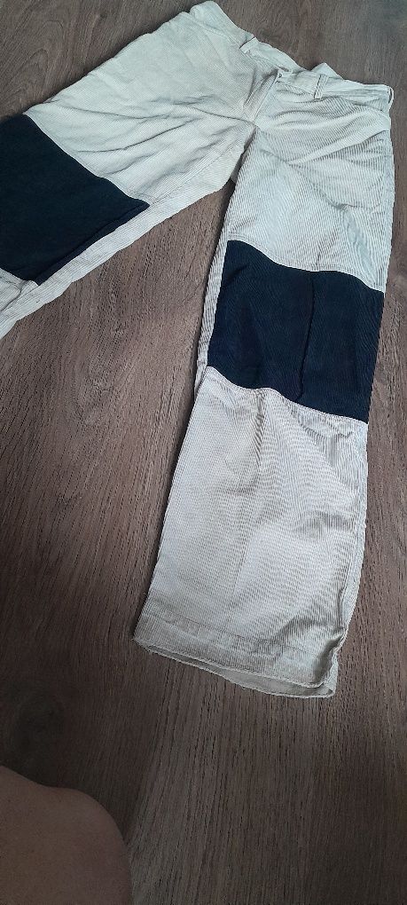Spodnie sztruks rozmiar M