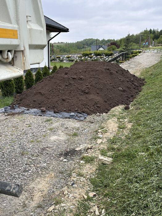 Ziemia na podniesienie terenu ogrodowa humus pod trawnik wywrotka
