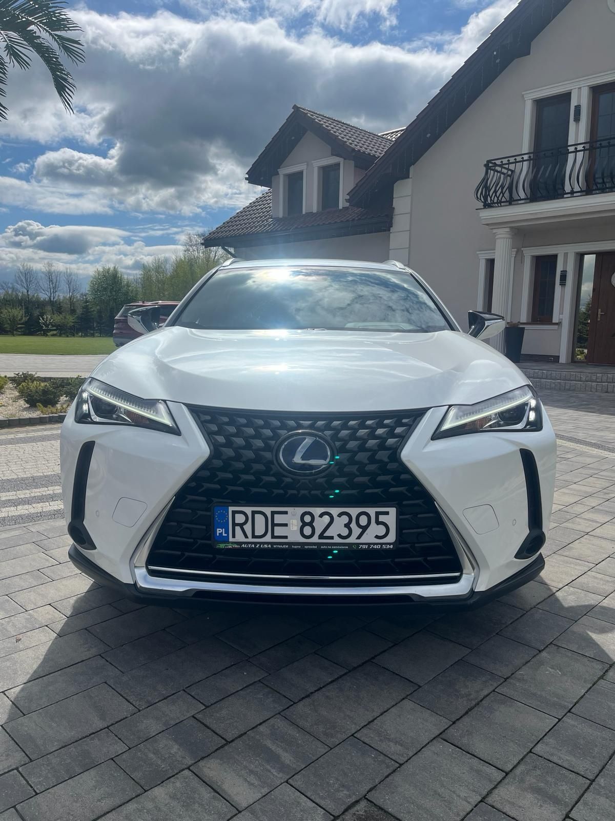 Lexus UX250H, 2020 rok, Niski przebieg, Full Wyposażony,  4X4:) FV23%