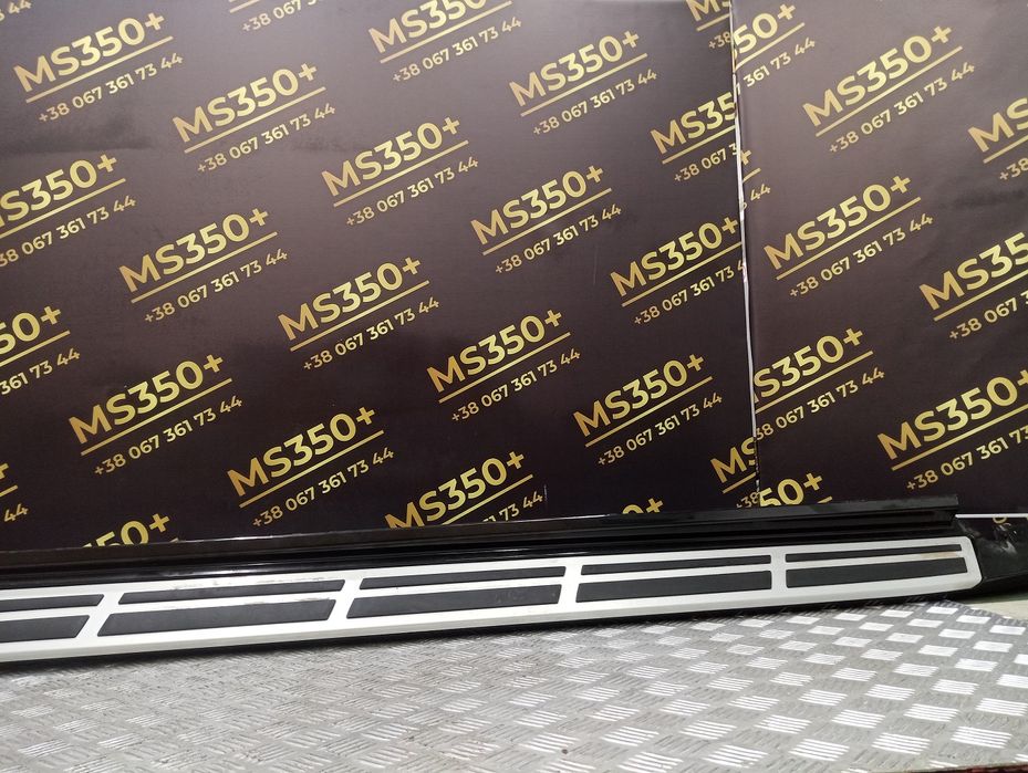 Накладка декоративна на поріг права BMW X7 G07 Розборка БМВ Х7 Г07