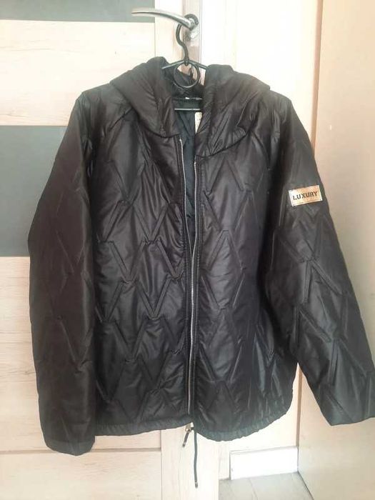Super lekka włoska kurteczka oversize przejściowa M/L/XL
Uniwersalny