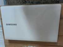 Laptop Biały Samsung - opis