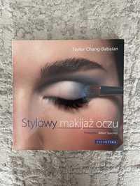 Stylowy makijaż oczu Chang-Babian Taylor