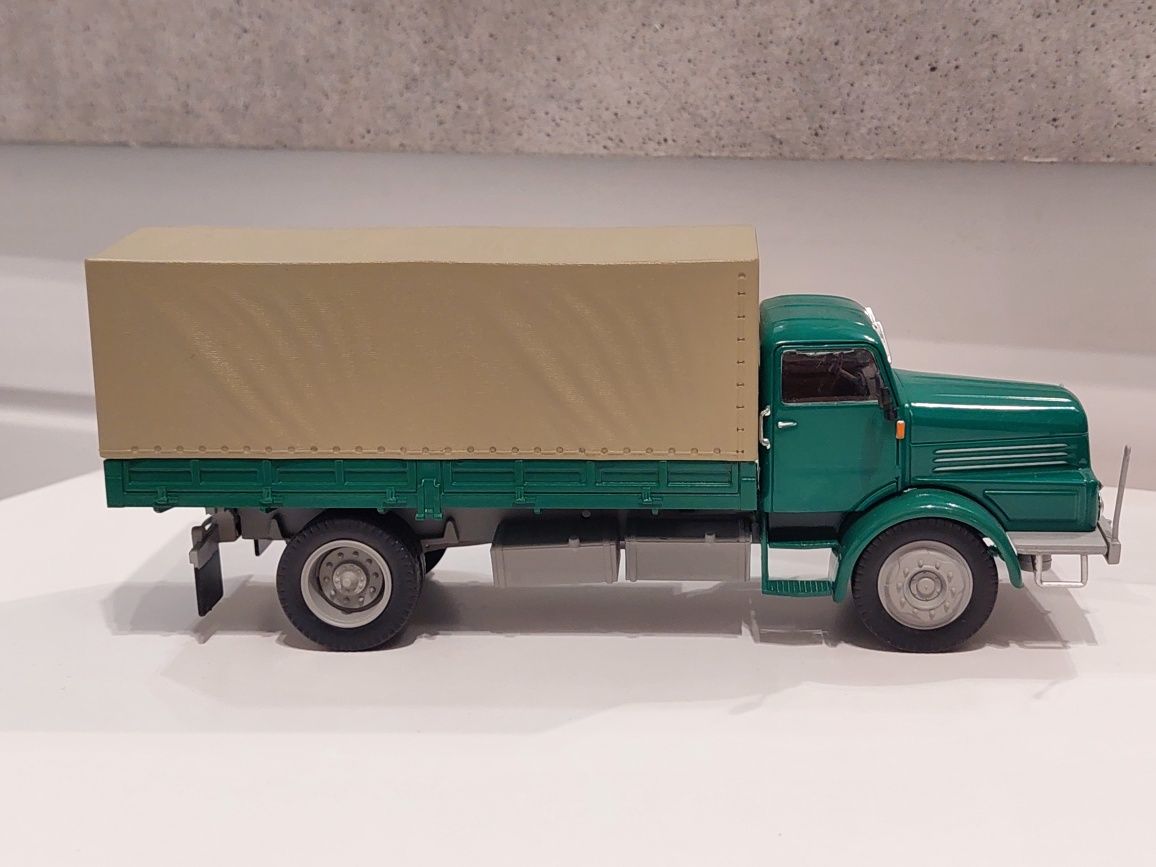 IFA H6 Kultowe ciężarówki z epoki PRL-u model 1:43