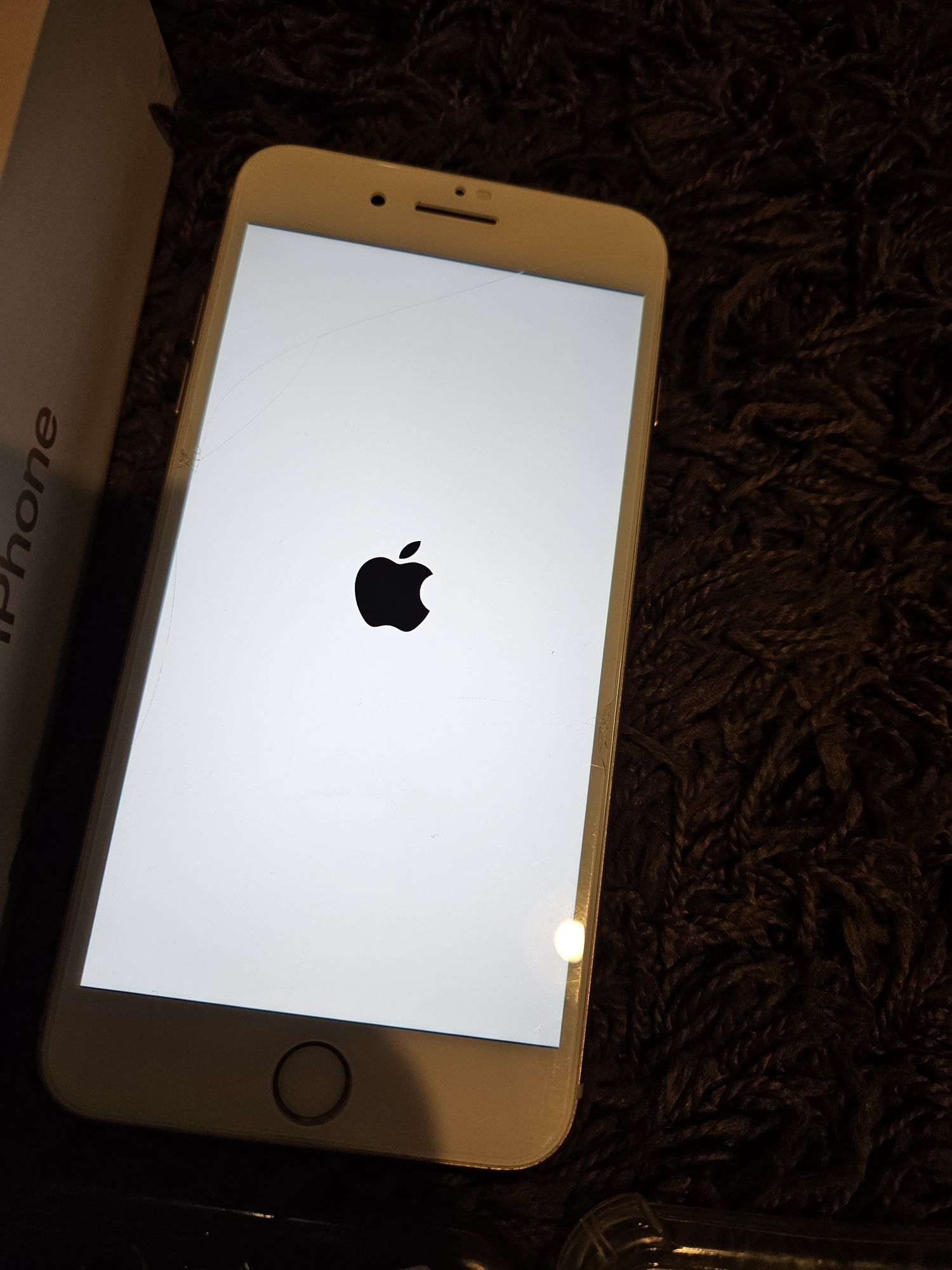 iPhone 8 plus różowy
