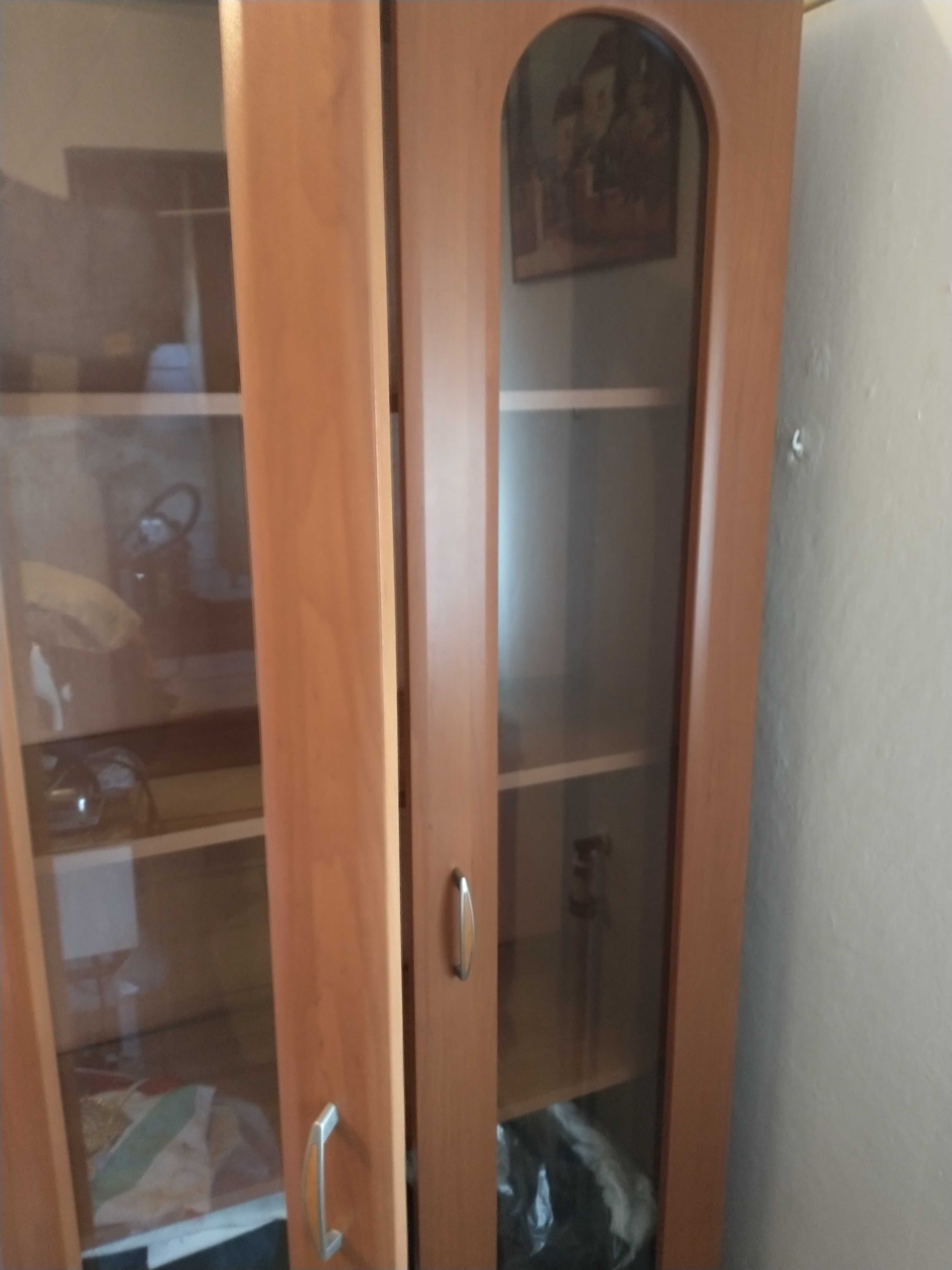 Szafa oszklona jabłoń