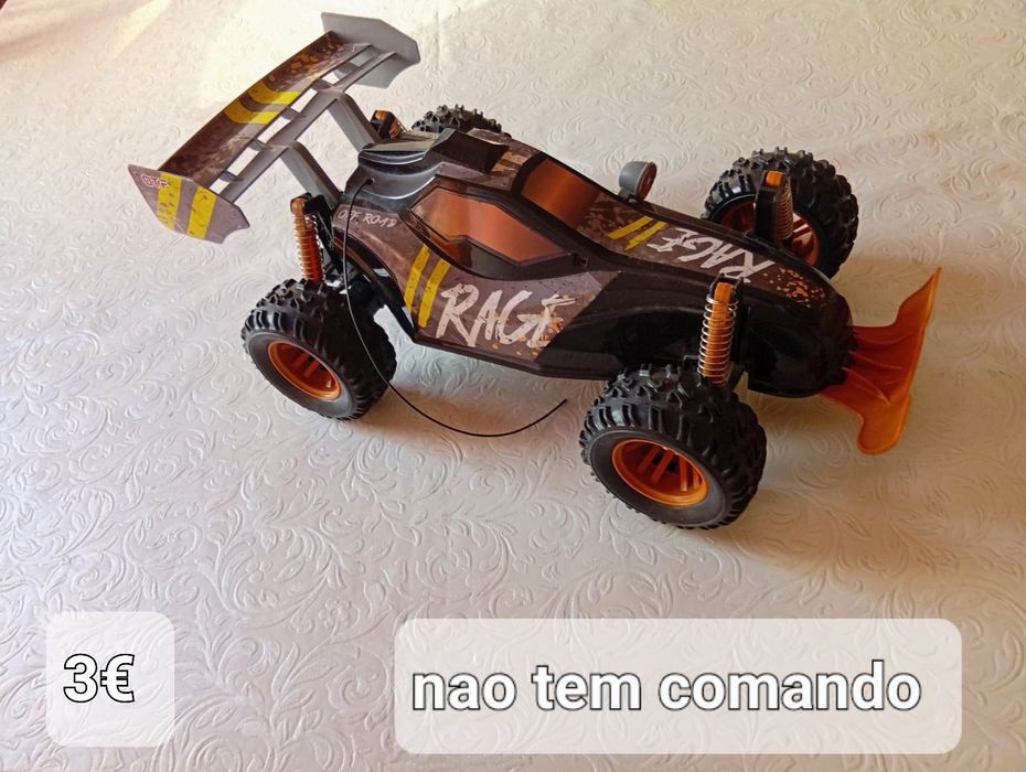 Variados brinquedos