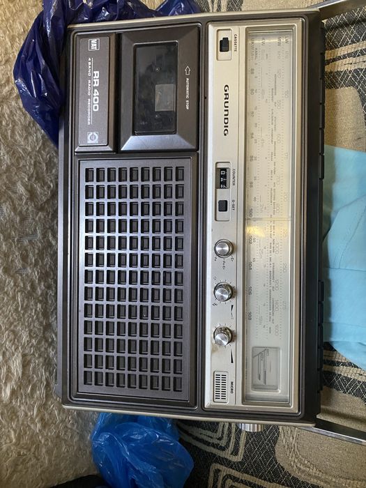 Radiomagnetofon Grundig RR400