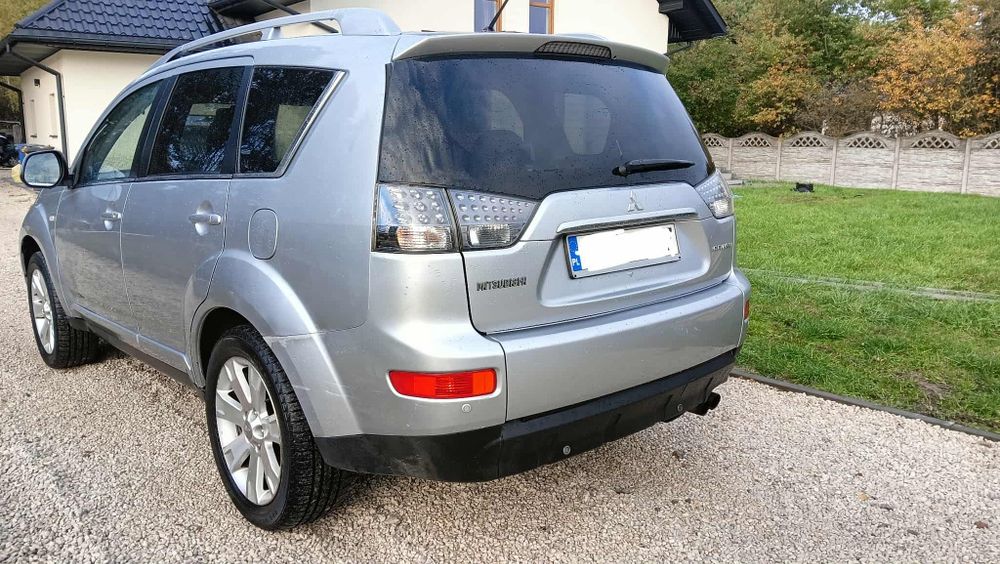 Mitsubishi Outlander 4x4 2.2 HDi 7 os
