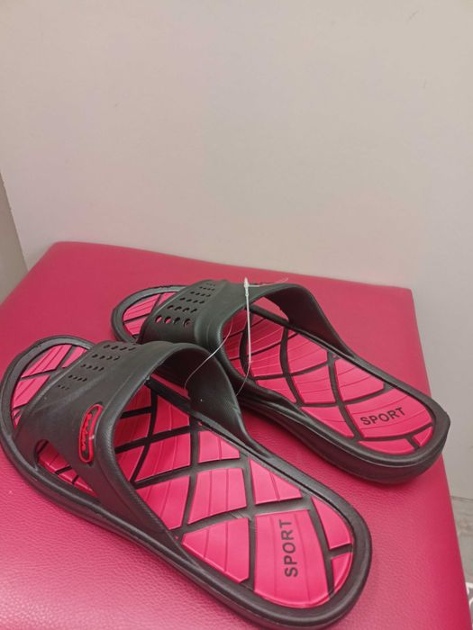 Klapki męskie- nowe