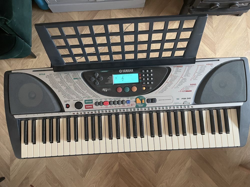 Keyboard Yamaha PSR 240