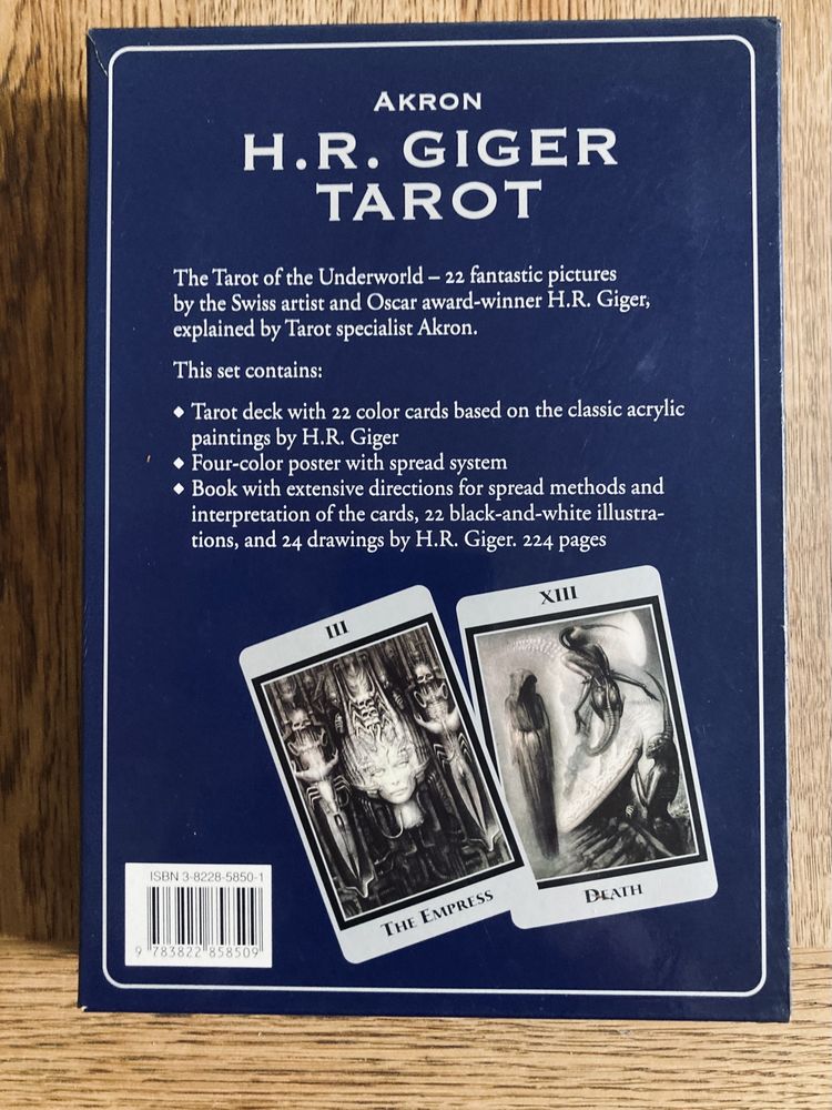 H.R. Giger Tarot + Oferta de 6 posters Taschen