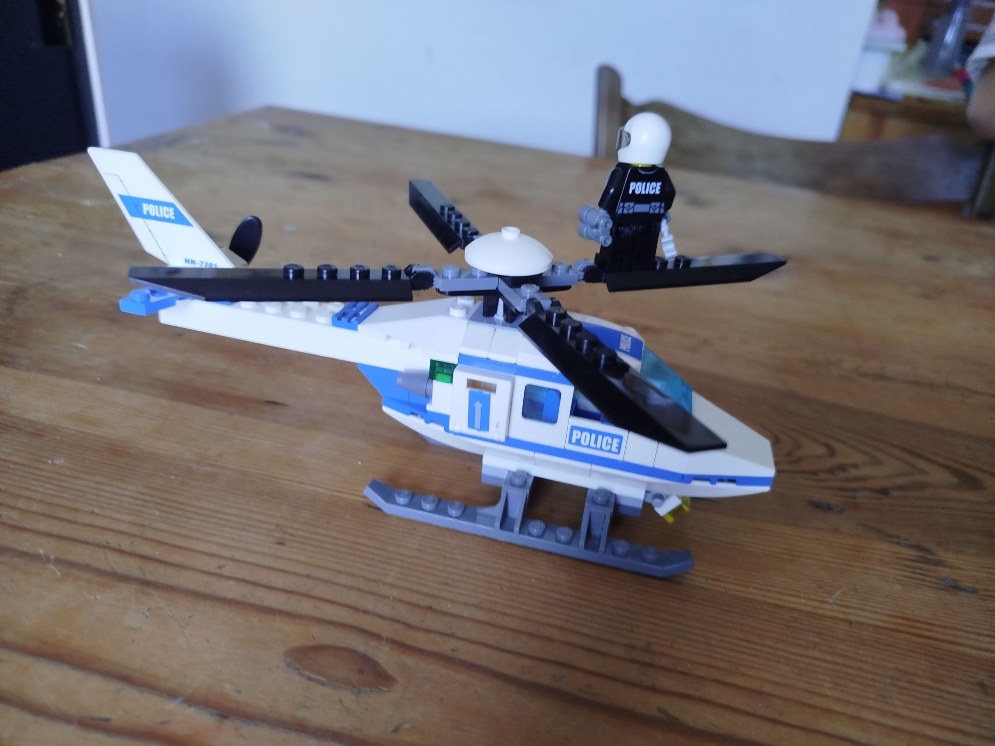 Lego city 7741 Police helikopter kompletny
