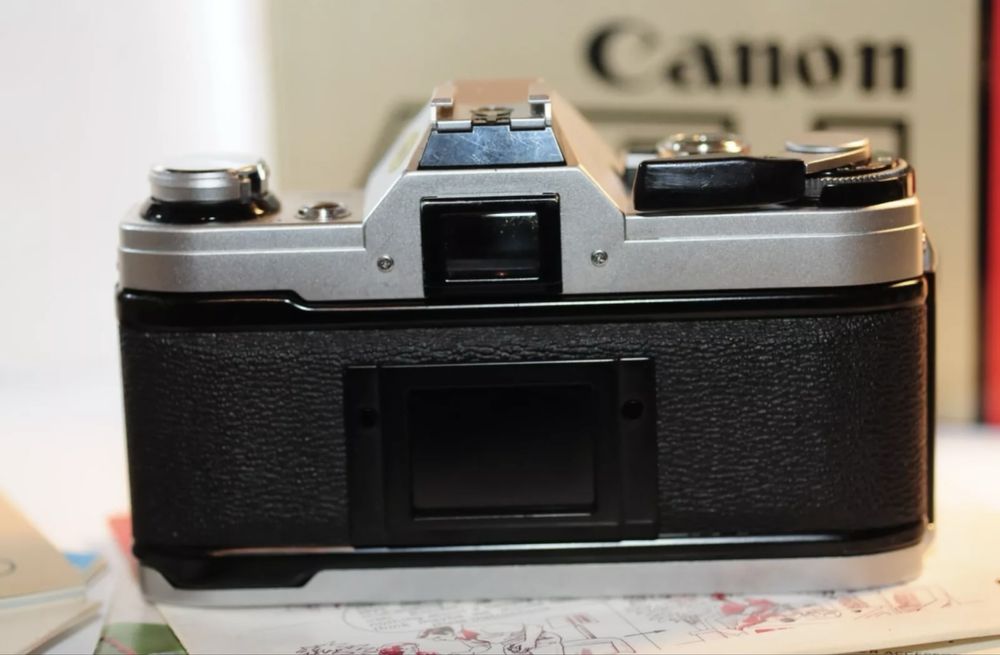 Canon Ae-1 c/ Caixa Original - 100% funcional + Documentos e Manuais